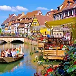 New ! Vue Petite Venise-place To Be - Parking Appartement Colmar